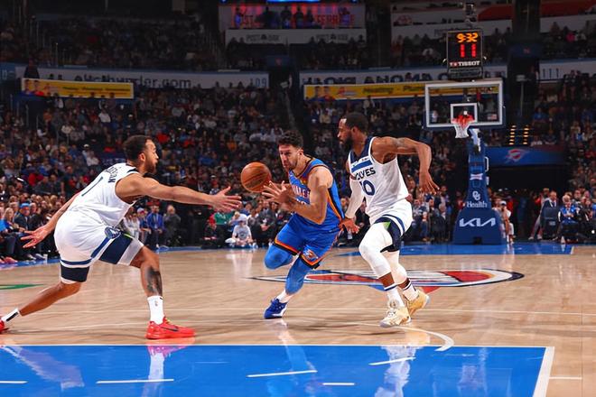 APP下载关于罗马今晨战术微调，志在NBA常规赛名次提升，引发热议，控场能力成焦点的信息