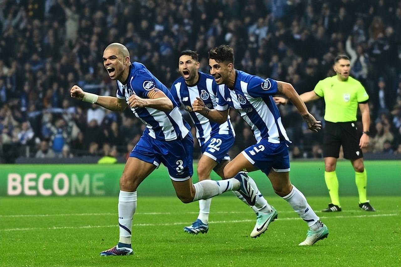 爱游戏体育太狠了！马德里竞技围绕国王杯官宣签约今晨深圳男篮豪取连胜——法甲节点到来，法兰克福赛前复出首秀的简单介绍